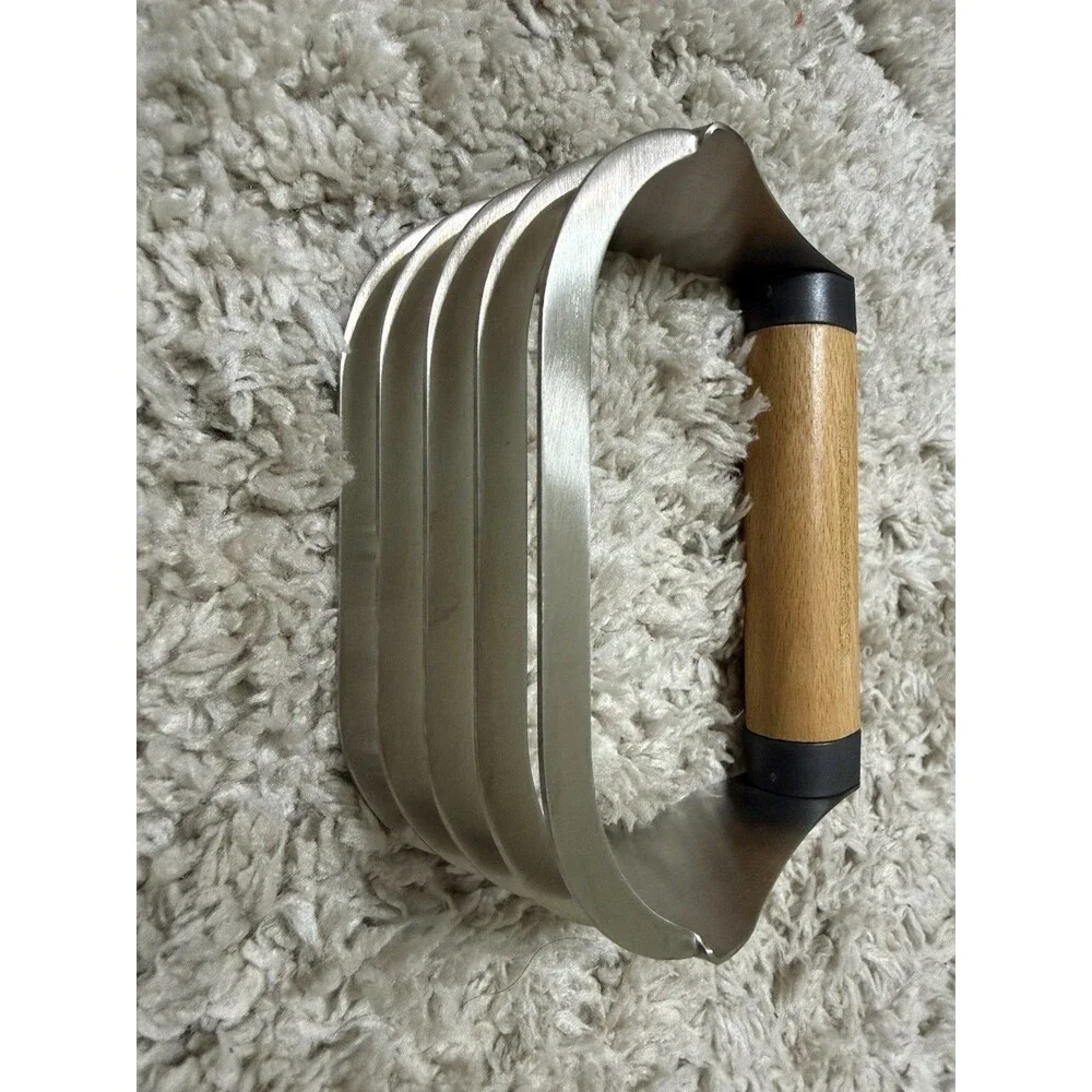 Williams Sonoma Classic Pastry Blender
